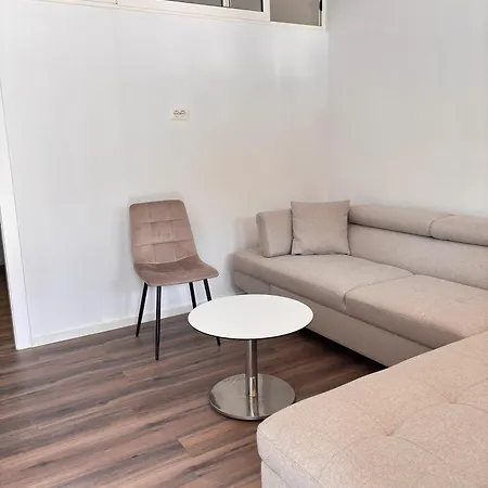 Apartamento Garden Tirana